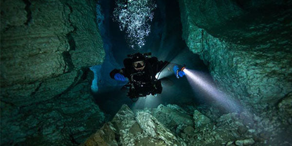 Exploring the Depths: Essential Dive Gear Tips for Cave Diving Adventurers