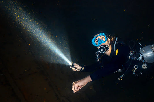 OrcaTorch ORCA7 Dive Light 3000 Lumens for Scuba Diving
