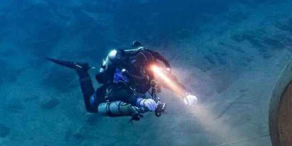 Diligent-Diver-Gear-Test-OrcaTorch-TD01-Dive-Headlamp OrcaTorch Dive Lights