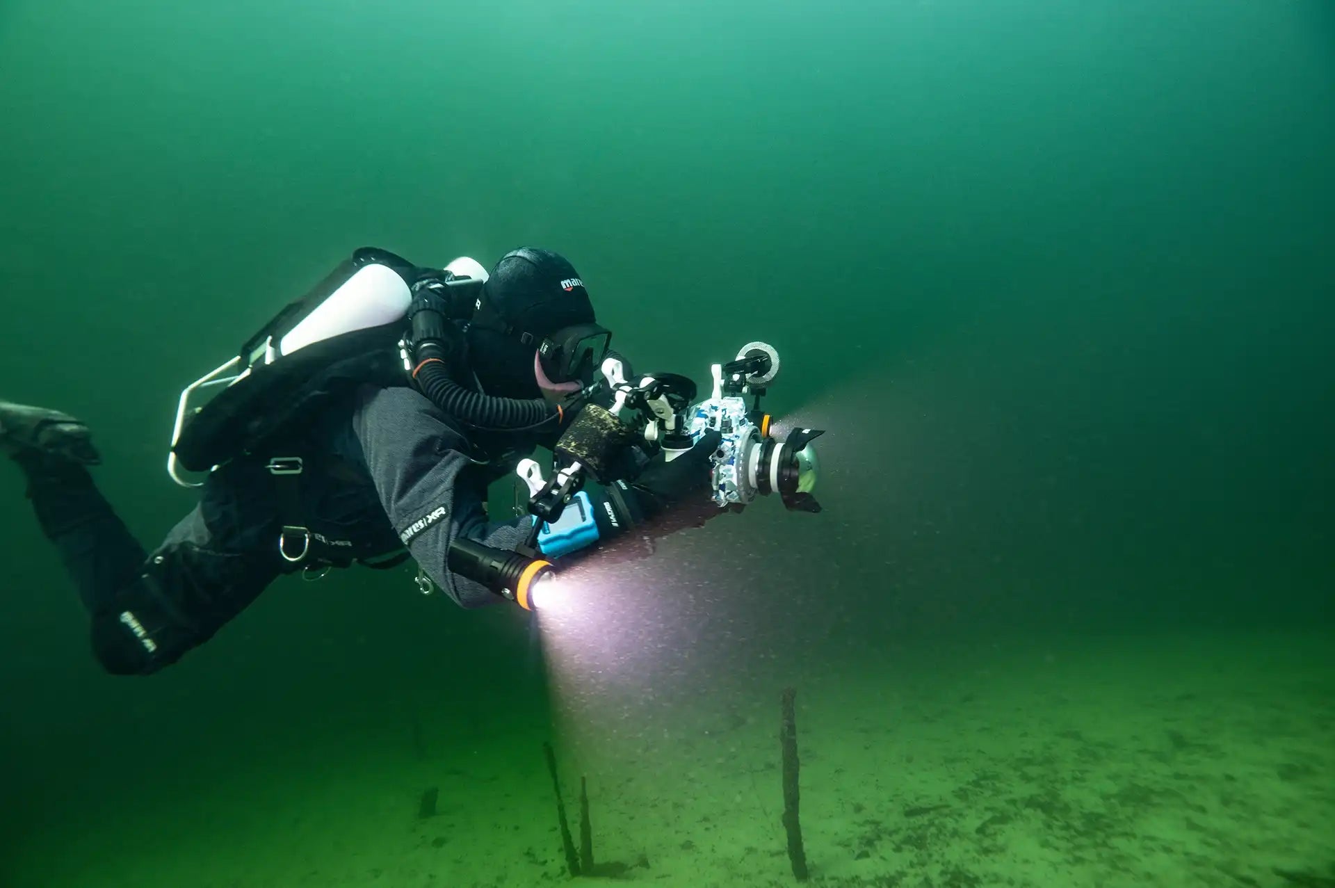 OrcaTorch D910V Underwater Video Light Max 5000 Lumens