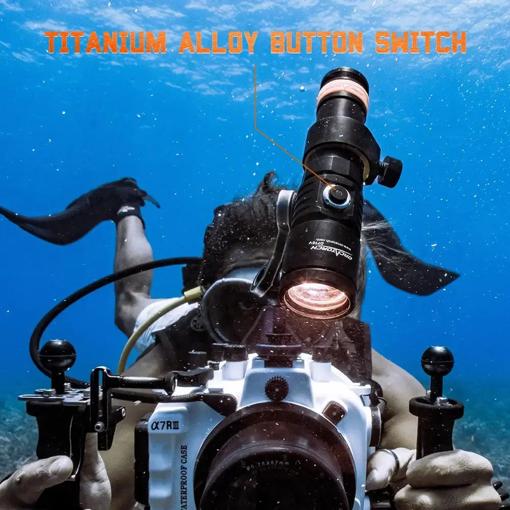 Underwater Light for Gopro D710V from OrcaTorch with 3 Colors in One Underwater Light for Gopro D710V from OrcaTorch with 3 Colors in One